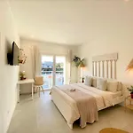 Bed & Breakfast Pathos Quarto dʼAltino