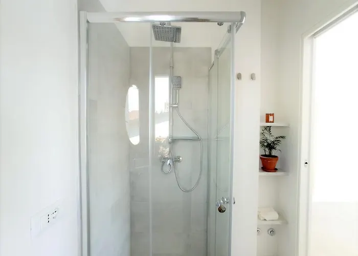 Bed & Breakfast Pathos