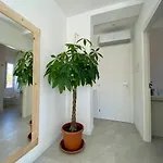 Pathos Bed & Breakfast Quarto dʼAltino