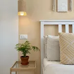 Bed & Breakfast Pathos 4*