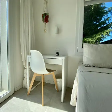 Pathos Bed & Breakfast *