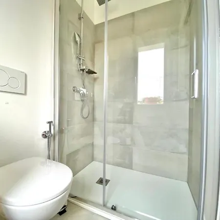 Pathos Frühstückspension 4*