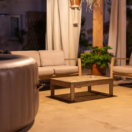 Pathos Bed and Breakfast 3*