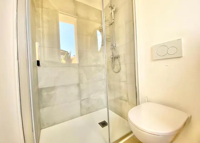 Bed & Breakfast Pathos