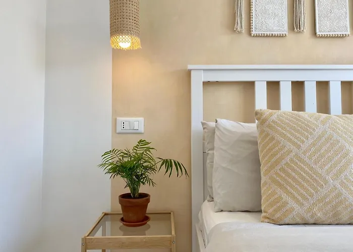 Bed & Breakfast Pathos 4*